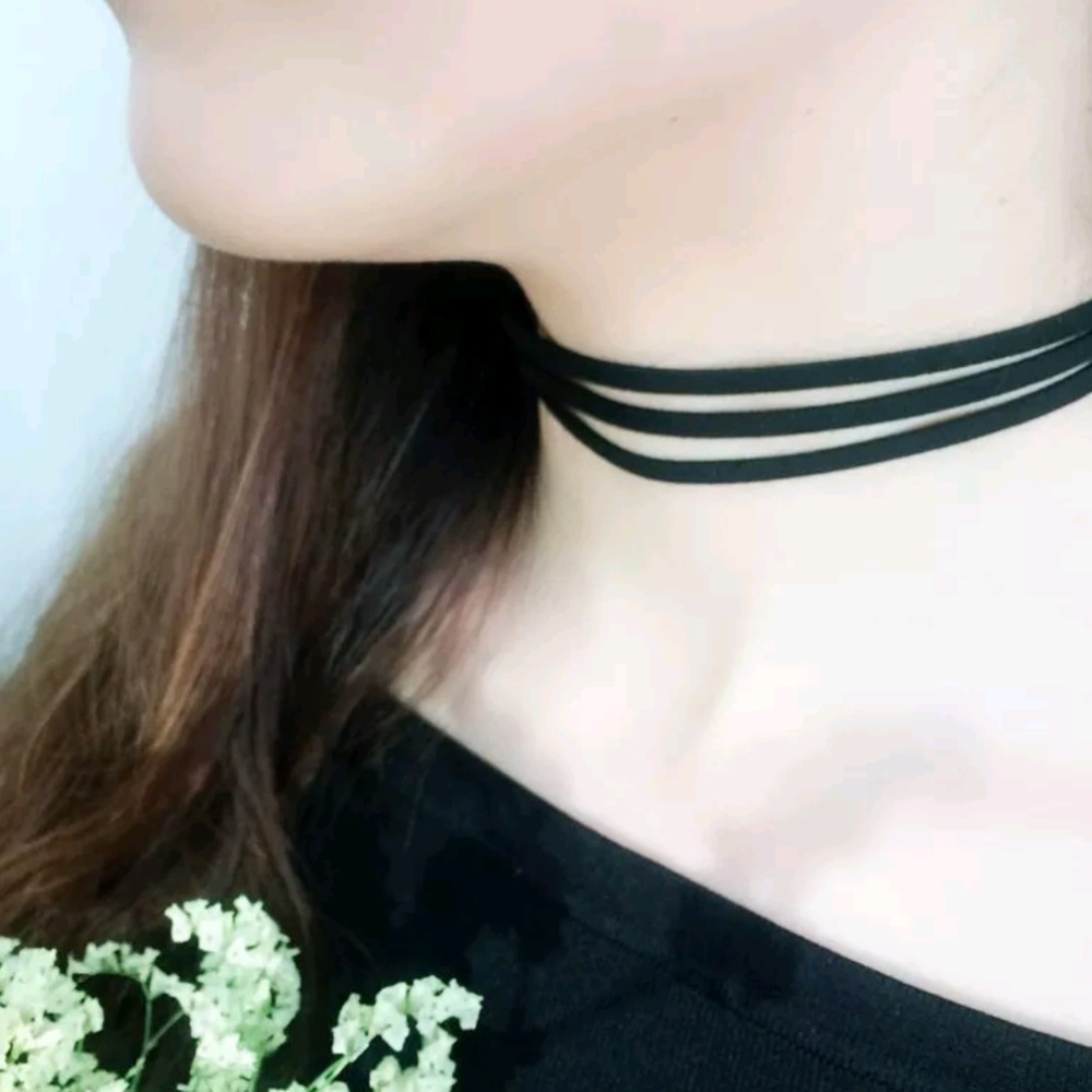 Black Choker Necklace Triple Layered - Picture 2 of 7